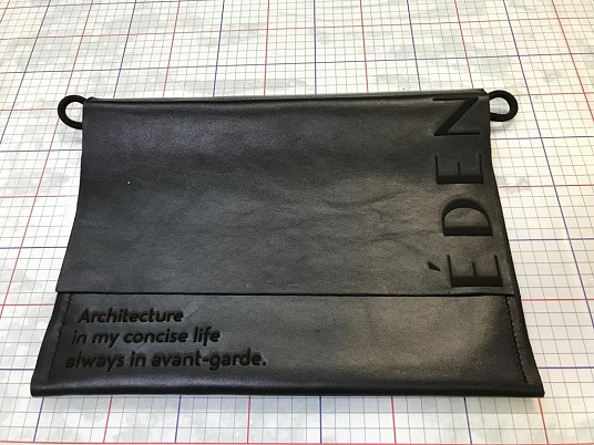 Гравировка на коже