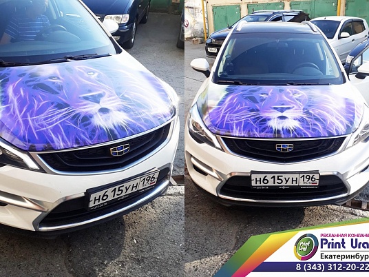 Наклейка на капот