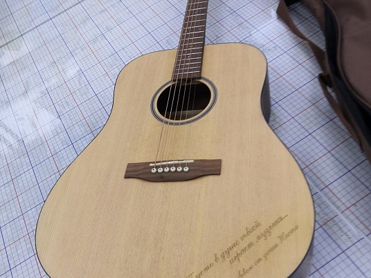 Гравировка на гитаре