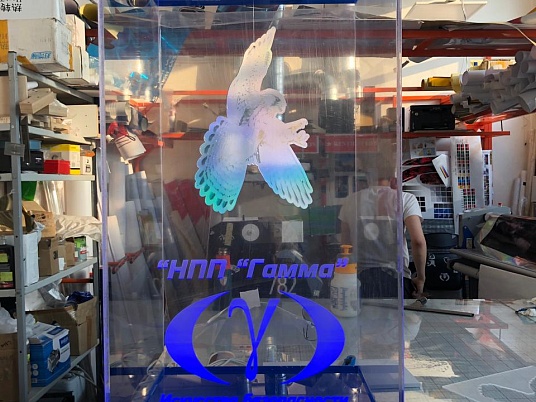 Прозрачный короб с подсветкой